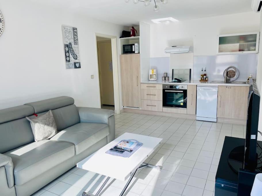 "Beausoleil" T2 Lumineux, Parking, Clim, Wifi Apartment Sete Exterior photo