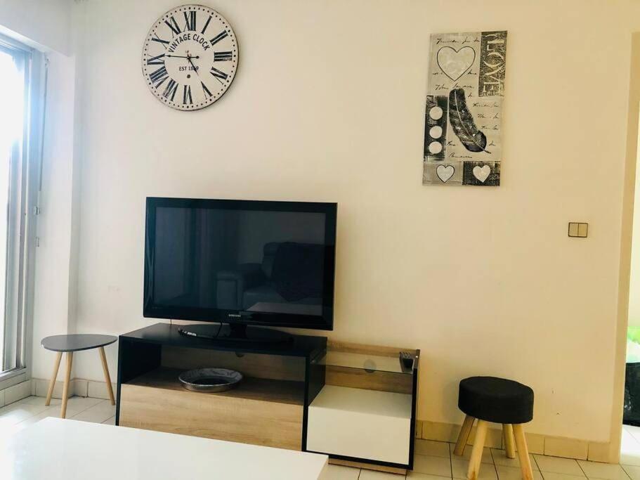 "Beausoleil" T2 Lumineux, Parking, Clim, Wifi Apartment Sete Exterior photo